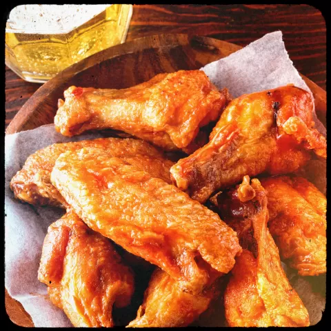 RUBY'S HOT BBQ CHICKEN WINGS - Recipe Image